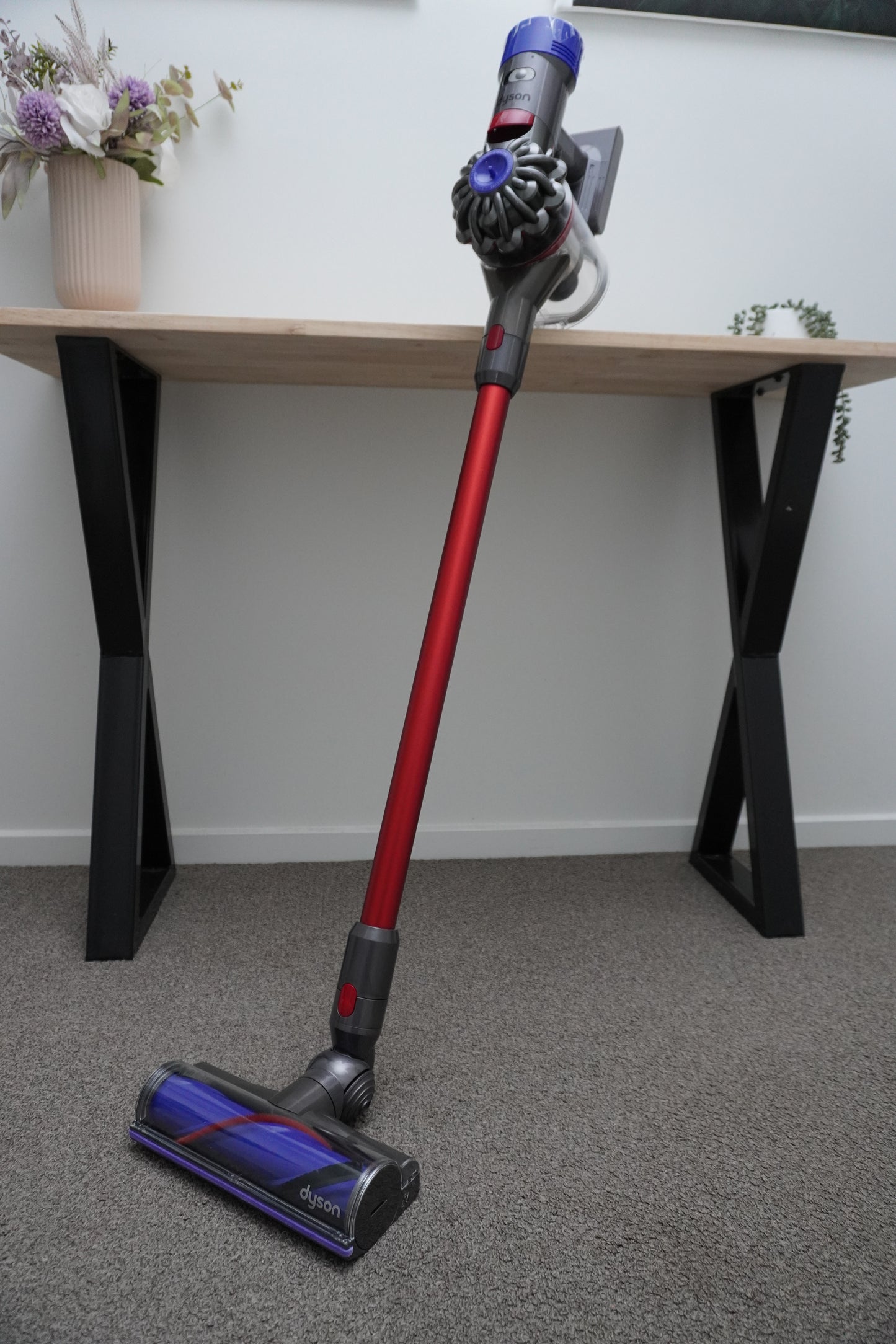 Genuine Refurbished Dyson V8 Vacuum full set Animal +